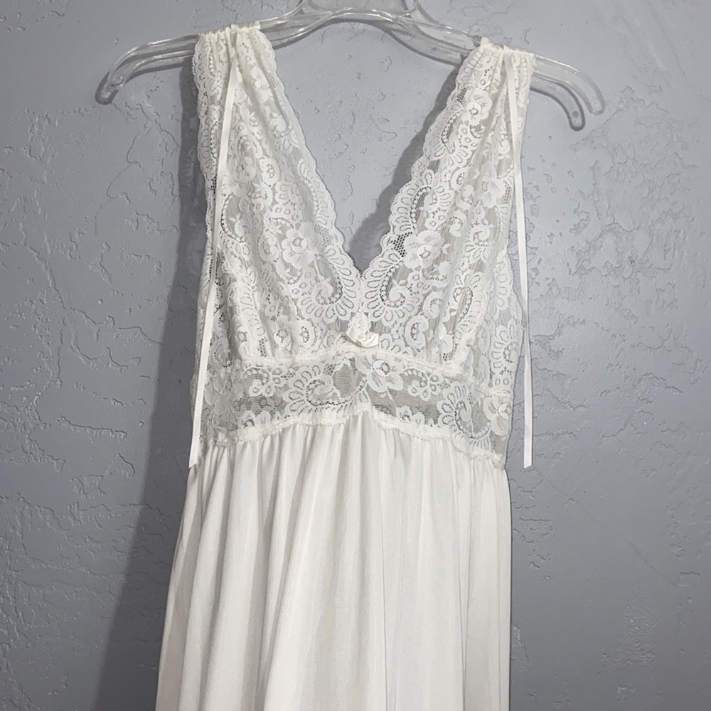 Vintage Olga Lace Front Waist Long Nightgown Bridal Lingerie Size Small - Picture 2 of 16